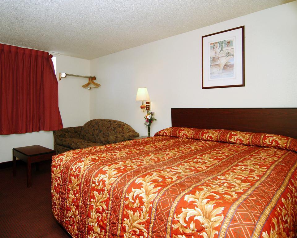 Rodeway Inn Farmington Dış mekan fotoğraf