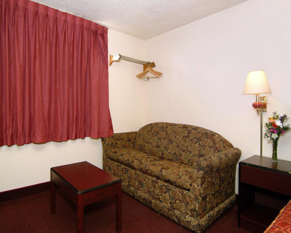 Rodeway Inn Farmington Dış mekan fotoğraf