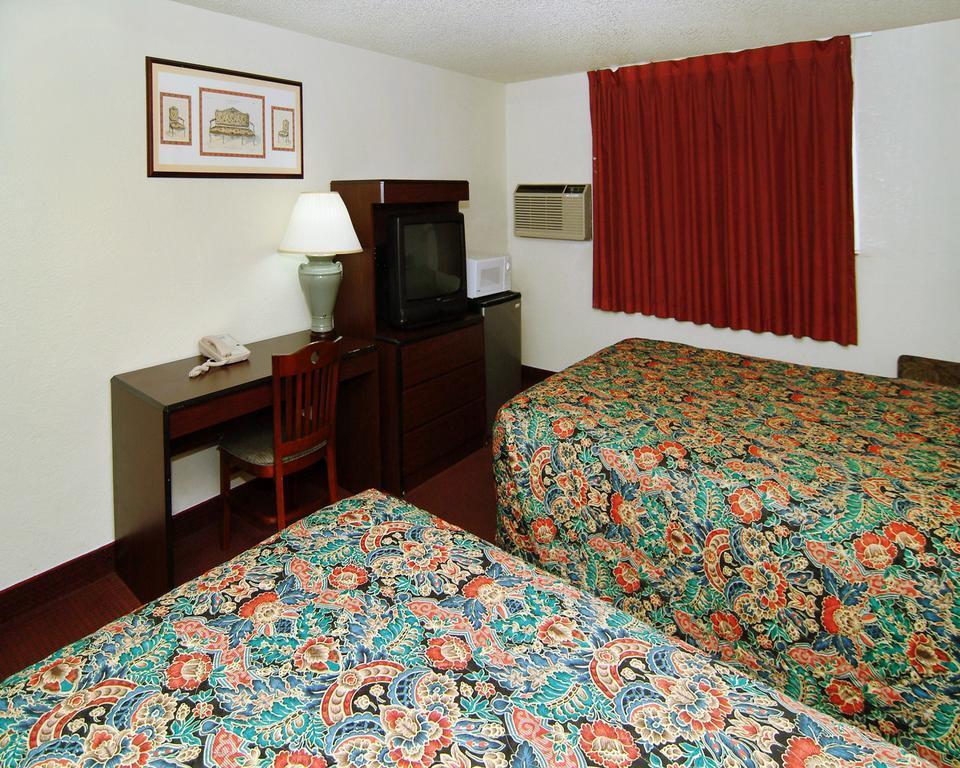Rodeway Inn Farmington Dış mekan fotoğraf