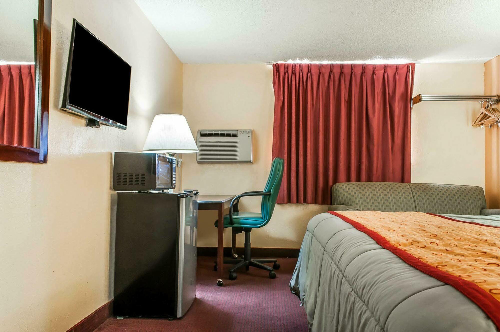 Rodeway Inn Farmington Dış mekan fotoğraf